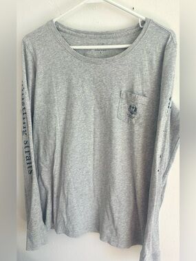 Vineyard Vines Women’s Medium Long-Sleeve Tee in Gray with Pocket